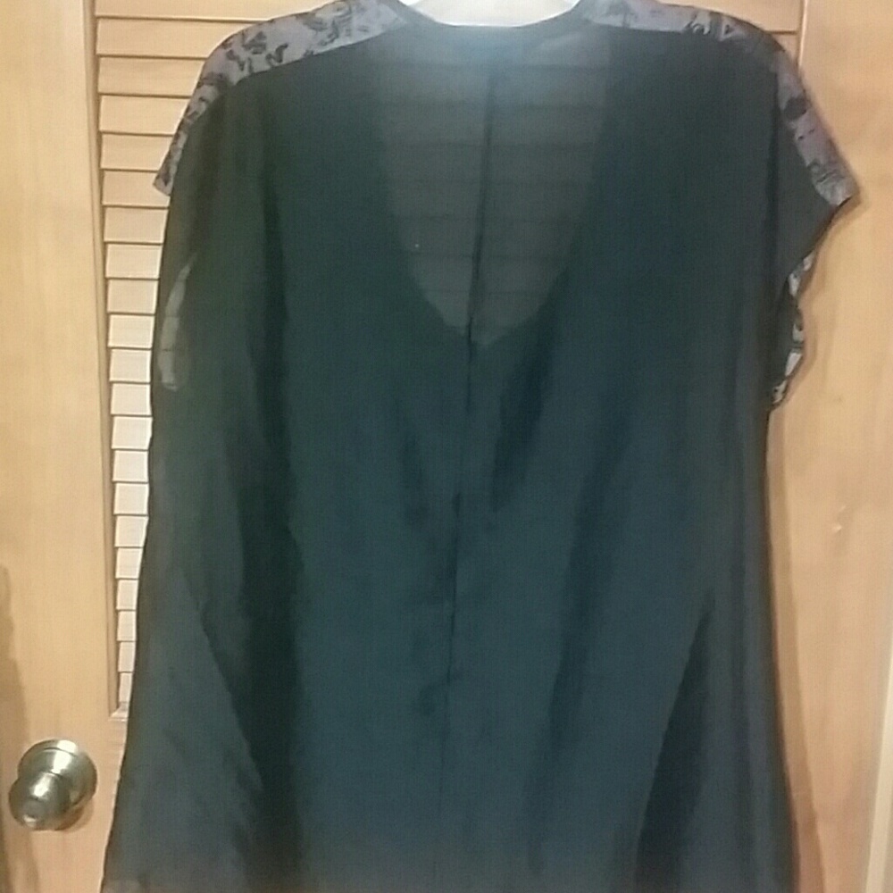 Top - Picture 3 of 4
